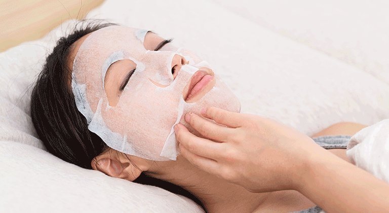 Garnier Nem Bombası Ailesi ve Kağıt Maske Rehberi